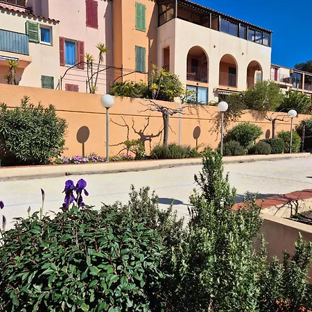Apartment Avec Piscine, Vue Mer, Tennis, Parc Pour Enfants